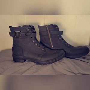 [SOLD] - Women's UGG Tulane Waterproof Boot